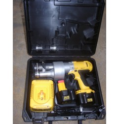 So 18/4A Hand-Akku-Sickenmaschine DEWALT